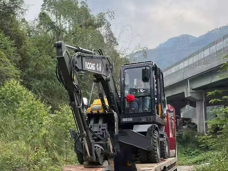 寶鼎抓木機